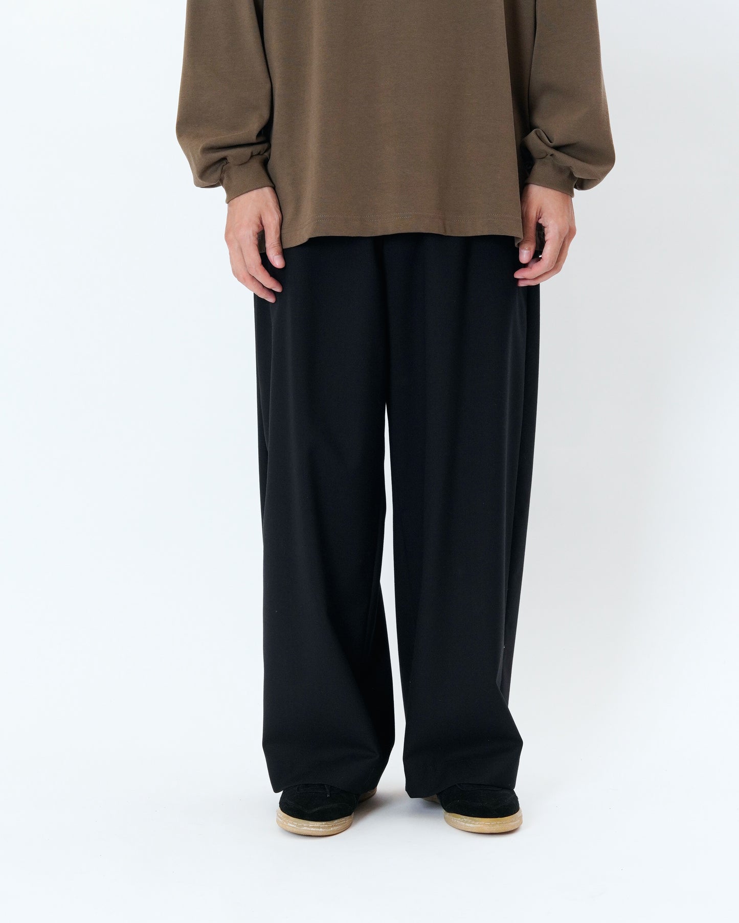 UNIVERSAL PRODUCTS(ユニバーサルプロダクツ) SUMMER WOOL WIDE TROUSERS