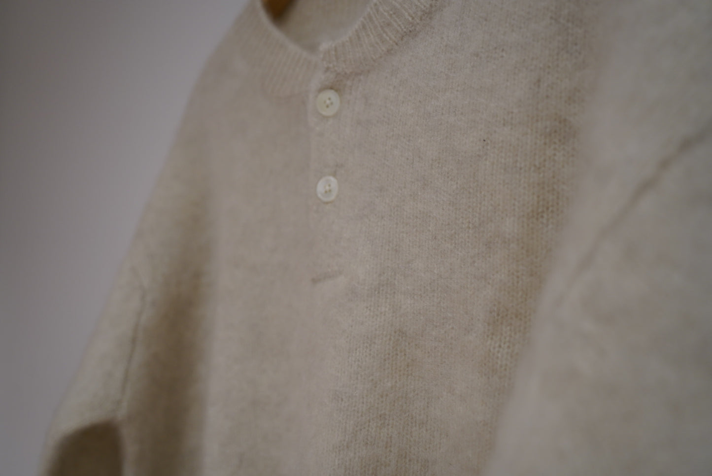 MEIAS WHITE YAK HENRY NECK PO
