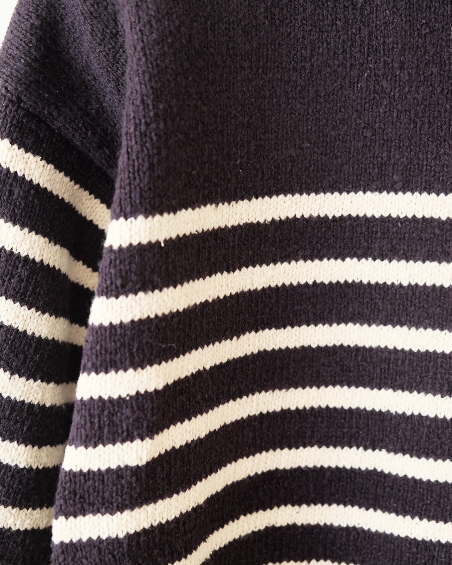 INNAT PANEL BORDER SWEATER