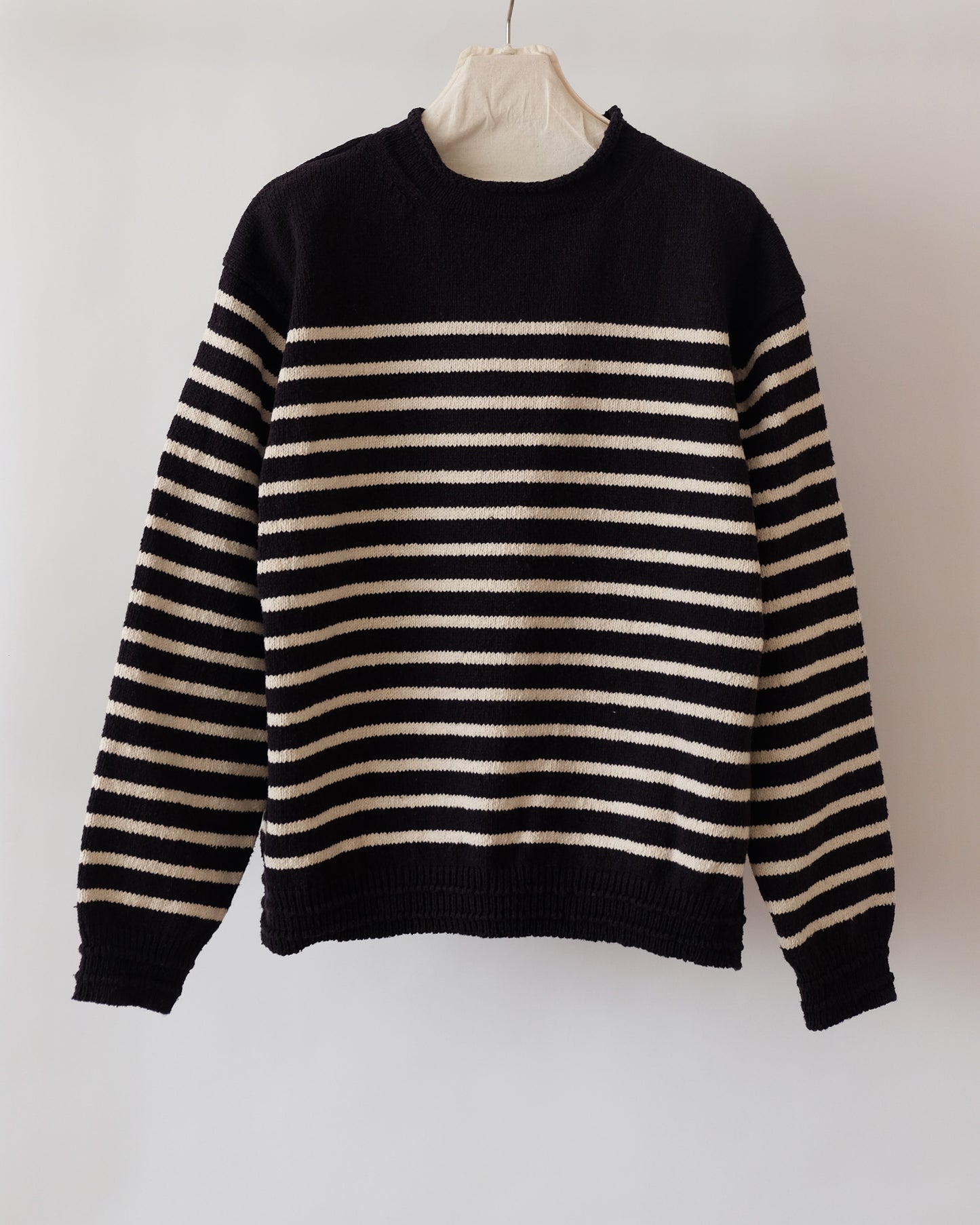 INNAT PANEL BORDER SWEATER